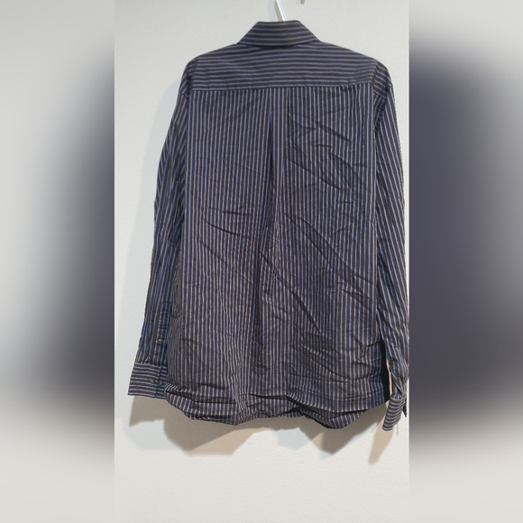 Michael Kors men's size 17 36/37 long sleeve blue striped button front shirt. - Picture 8 of 9